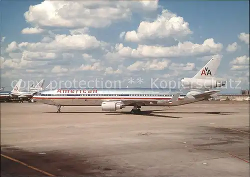 Flugzeuge Zivil American Airlines McDonnell Douglas MD 11 N1751A c n 48420 Kat. Flug