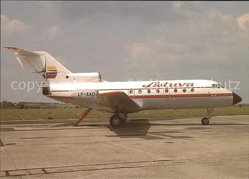 Flugzeuge Zivil Lietuva Yak 40 LY AAD  Kat. Flug
