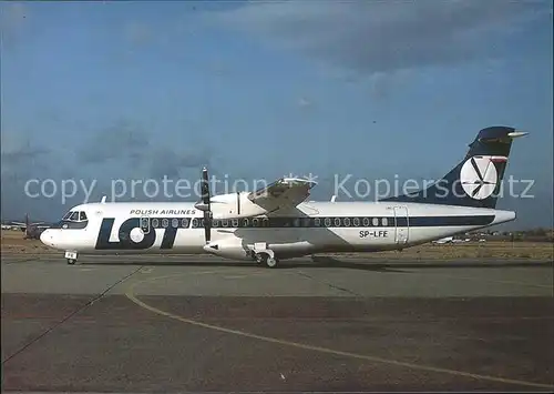 Flugzeuge Zivil LOT ATR72 SP LFE c n 328  Kat. Flug