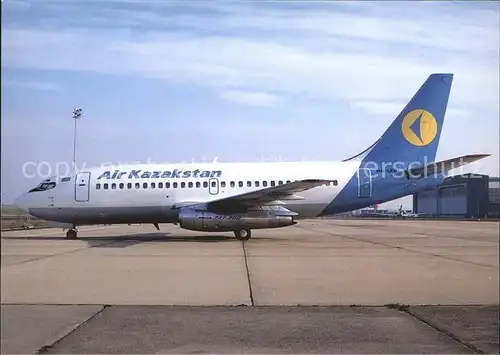 Flugzeuge Zivil Air Kazakstan B 737 2M8 HA LEB c n 22090 Kat. Flug