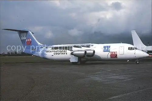 Flugzeuge Zivil International Couriers Skypac BAE 146 G TJPM 