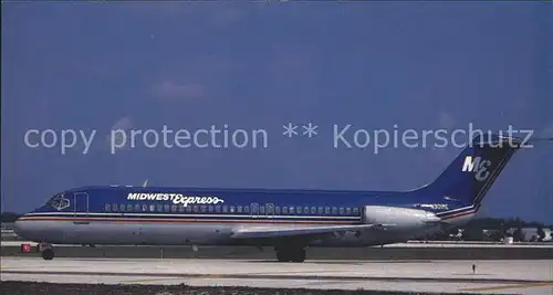 Flugzeuge Zivil Midwest Express DC 9 32 N301HE Kat. Airplanes Avions