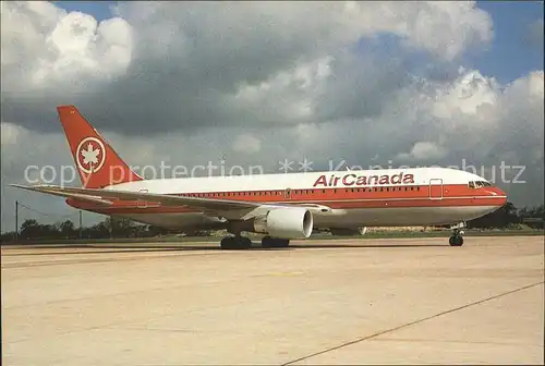 Flugzeuge Zivil Air Canada B767 233ER C FBEG c n 24324 Kat. Airplanes Avions
