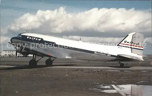 Flugzeuge Zivil United Air Lines Mainliner 130 Douglas DC 3 N25680 c n 2177  Kat. Airplanes Avions