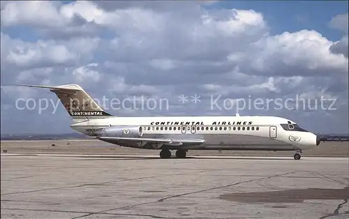 Flugzeuge Zivil Continental Airlines McDonnell Douglas DC 9 15F N8908 s n 47152 Kat. Airplanes Avions