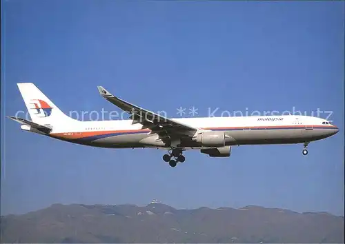Flugzeuge Zivil Malaysia Airlines A330 322 9M MKZ c n 096 Kat. Airplanes Avions