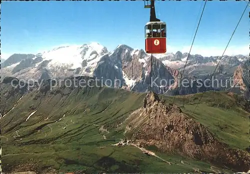 Seilbahn Passo Pordoi-Sasso Marmolada Dolomiti / Bahnen /