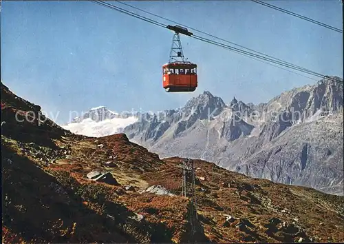 Seilbahn Andermatt-Gemsstock  / Bahnen /