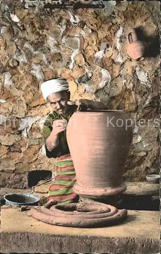 Toepfern Scenes et Types Potier de Djerba  Kat. Handwerk