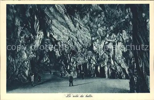 Hoehlen Caves Grottes Sala da ballo Postumia Kat. Berge