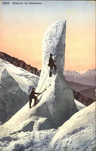 Bergsteigen Klettern Gletscher Eisturm Bergpickel  / Sport /