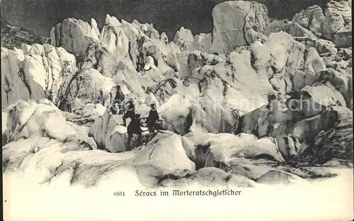 Bergsteigen Klettern Seracs Morteratschgletscher  / Sport /