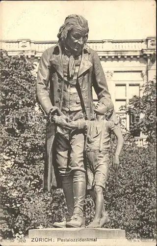 Pestalozzi Heinrich Denkmal Zuerich  Kat. Persoenlichkeiten