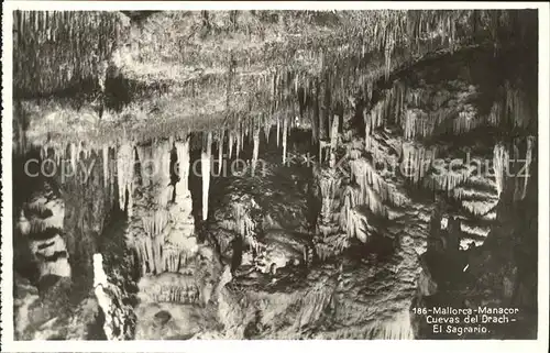 Hoehlen Caves Grottes Mallorca Manacor Cuevas del Drach El Sagrario  Kat. Berge