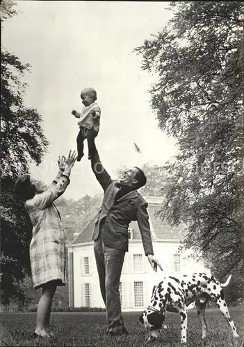 Adel Niederlande Prinzessin Beatrix Prinz Claus Prinz Willem Alexander Dalmatiner  Kat. Koenigshaeuser