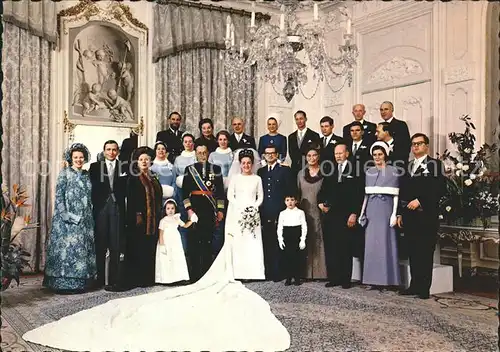 Adel Niederlande Hochzeit Prinzessin Margriet Pieter van Vollenhoven Gruppenfoto Kat. Koenigshaeuser