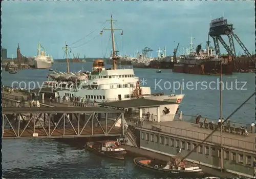 Motorschiffe Seebaederschiff Bunte Kuh St. Pauli Landungsbruecken Hamburg Kat. Schiffe