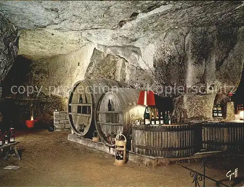 Wein Vin Loire Cave creusee dans le pierre  Kat. Lebensmittel