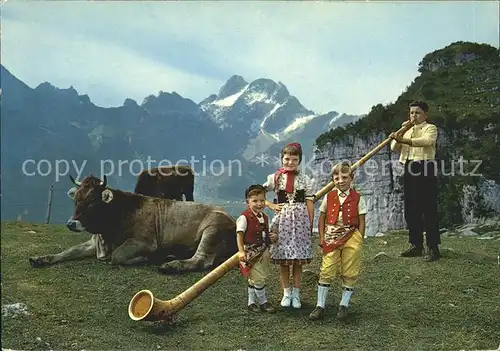 Alphorn Alphornblaeser Kinder Trachten Kuehe Ebenalp Meglisalp  Kat. Musik