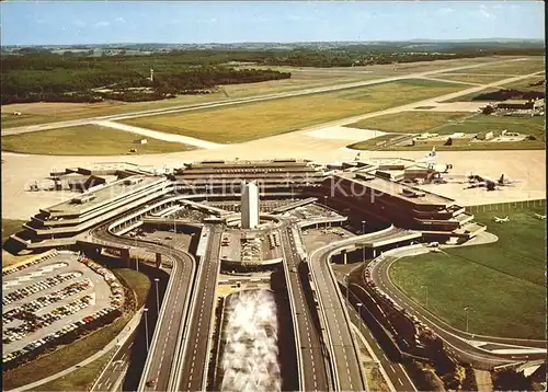 Flughafen Airport Aeroporto Koeln Bonn Fluggast Abfertigungsgebaeude Kat. Flug