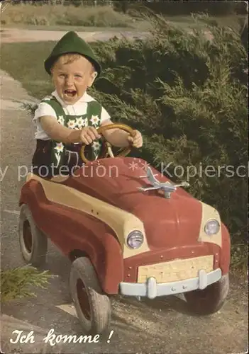 Kinderspielzeug Auto Kind Tracht  Kat. Kinder