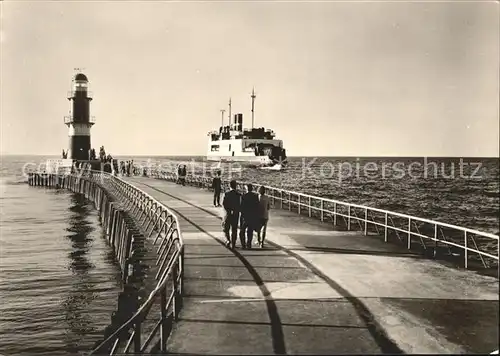 Leuchtturm Lighthouse Schiff Mole Warnemuende Kat. Gebaeude