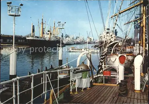 Hafenanlagen Bremen ueberseehafen Kat. Schiffe