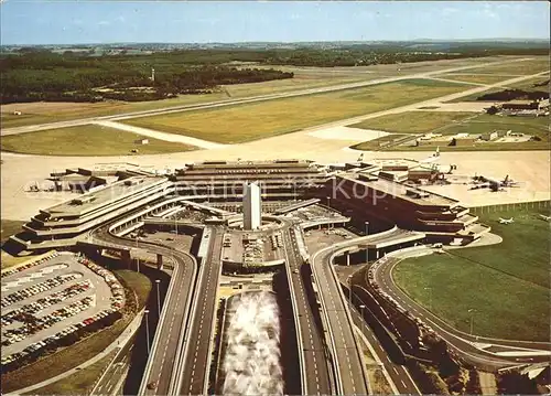 Flughafen Airport Aeroporto Koeln Bonn Fluggast Abfertigungsgebaeude Fliegeraufnahme Kat. Flug