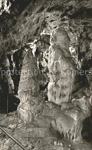 Hoehlen Caves Grottes Baerenhoehle Erpfingen Kat. Berge