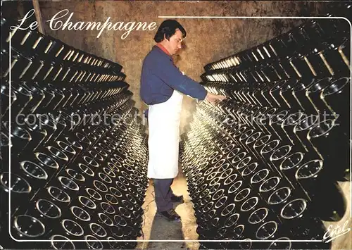 Alkohol Champagne Caves Moet et Chandon Epernay Remuage  Kat. Genussmittel