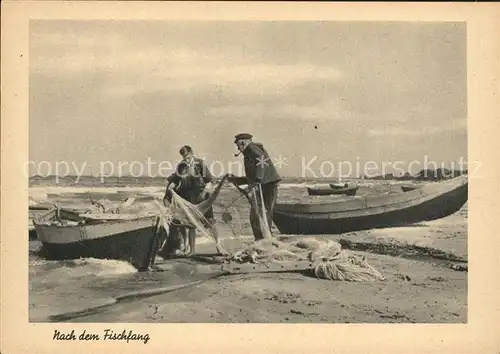 Fischerei Fischer nach dem Fischfang  Kat. Handwerk