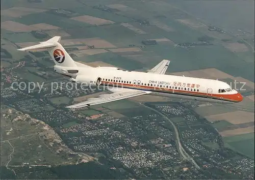 Flugzeuge Zivil China Eastern Airlines Fokker 100 B 2231 Kat. Airplanes Avions