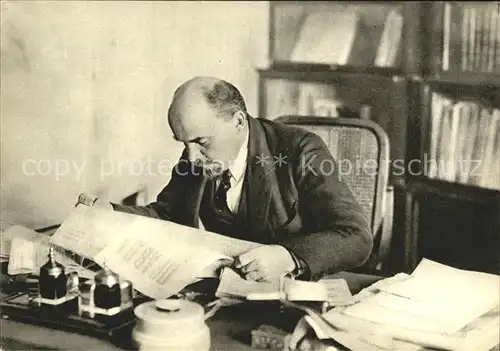 Politiker V. I. Lenin i His Kremlin Study 1918 Kat. Politik