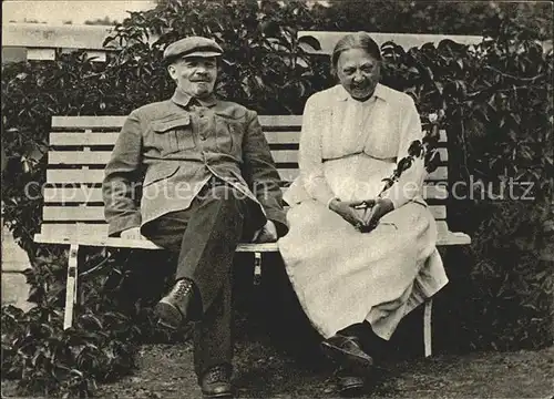 Politiker Lenin and Nadeschda Konstantinowna Krupskaja Gorki 1922 Kat. Politik
