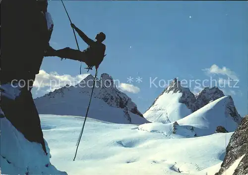 Bergsteigen Klettern Klettern Schweizer Alpen  / Sport /