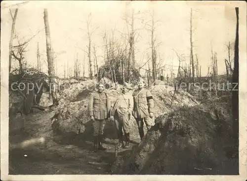 Frankreich WK1  Gruppenfoto Schuetzengraben  / Militaria WK1 /