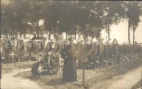 Militaria Tod Friedhof Weltkrieg 1 Feldprediger / Militaria /