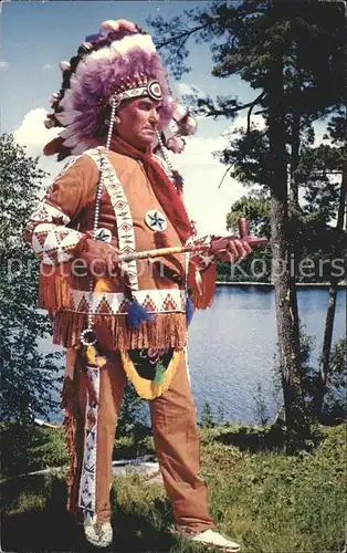 Indianer Native American Canadian Indian Chief Ceremonial Dress  Kat. Regionales