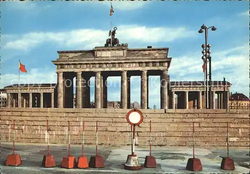 Brandenburgertor Mauer Berlin  Kat. Gebude und Architektur