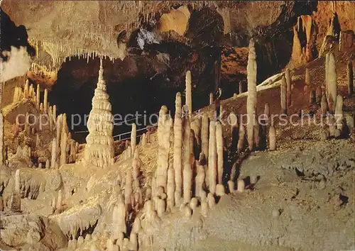 Hoehlen Caves Grottes Teufelshoehle Fraenkische Schweiz Neue Abteilung Kat. Berge