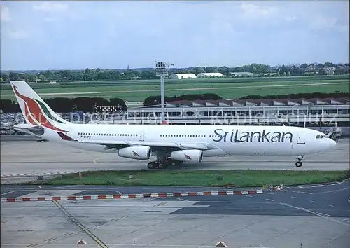 Flugzeuge Zivil SriLankan A340 312 F OHPZ c n 036 Kat. Airplanes Avions