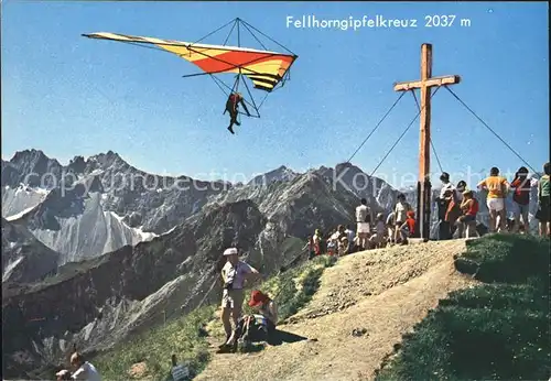 Drachenflug Fellhorngipfelkreuz Oberstdorf Allgaeu Kat. Flug