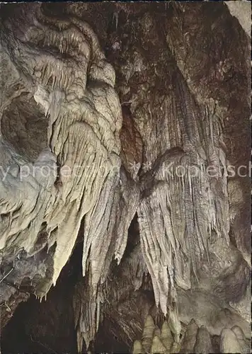 Hoehlen Caves Grottes Teufelshoehle Fraenkische Schweiz Barbarossabart  Kat. Berge