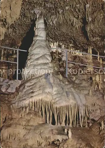 Hoehlen Caves Grottes Teufelshoehle Fraenkische Schweiz Riesensaal Kat. Berge