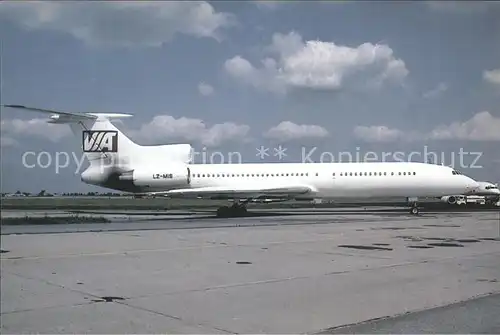 Flugzeuge Zivil VIA Varna Int. Airways Tupolet 154 M LZ MIS cn 863 Kat. Airplanes Avions