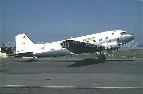 Flugzeuge Zivil douglas DC 3C Legend Air LX DKT  Kat. Airplanes Avions