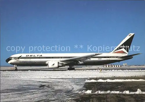 Flugzeuge Zivil Boeing 767 332 (ER) N180DN Praha (PRG)  Kat. Airplanes Avions