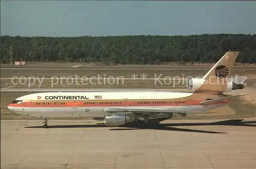 Flugzeuge Zivil Continental Airlines McDonnell Douglas DC10 10CF N68O56  Kat. Airplanes Avions