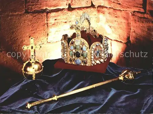 Krone Koenigshaeuser Burg Trifels Annweiler Reichskleinodien Krone Zepter Reichsapfel Kat. Koenigshaeuser