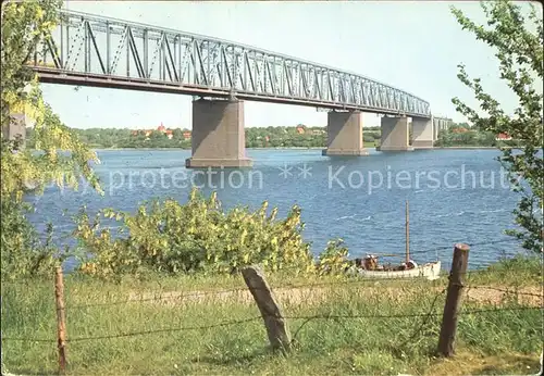 Bruecken Bridges Ponts Lillebaeltsbroen Kleiner Belt Middelfart Daenemark 